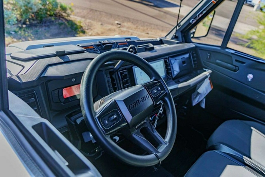 2026 Can-Am Defender Limited HD11