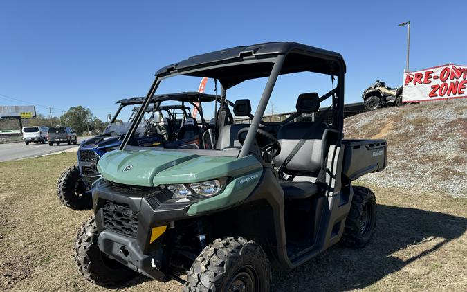 2025 Can-Am Defender HD9