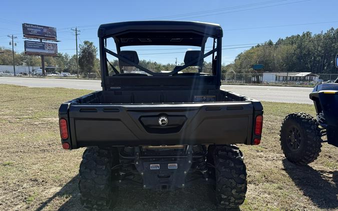 2025 Can-Am Defender HD9