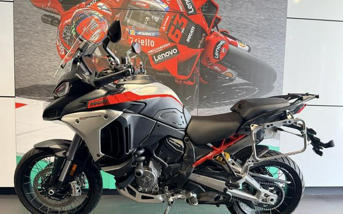2023 Ducati Multistrada V4 Rally Brushed Aluminum & Matte Blac