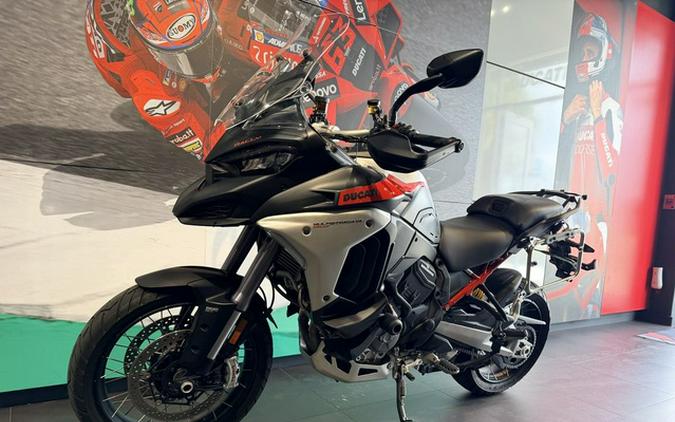 2023 Ducati Multistrada V4 Rally Brushed Aluminum & Matte Blac