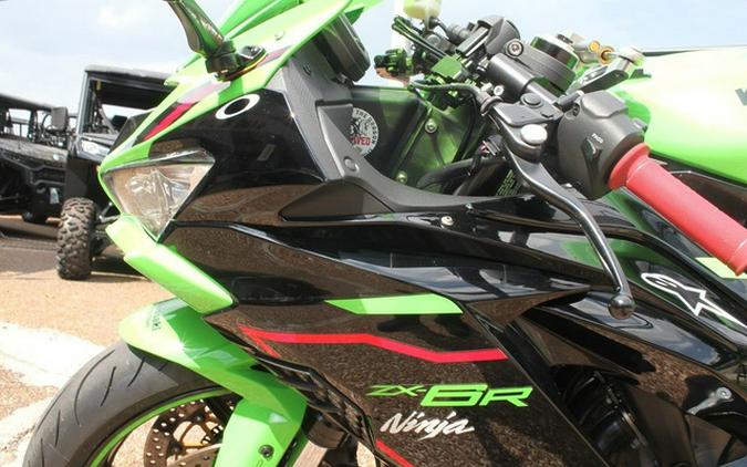 2022 Kawasaki Ninja ZX-6R KRT Edition