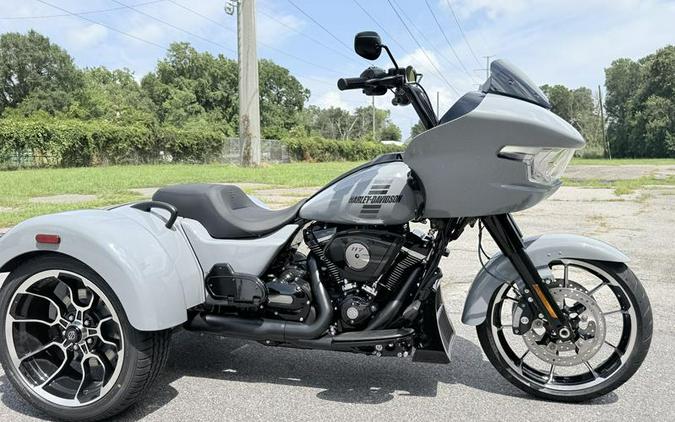 2026 Harley-Davidson® FLTRT - Road Glide® 3