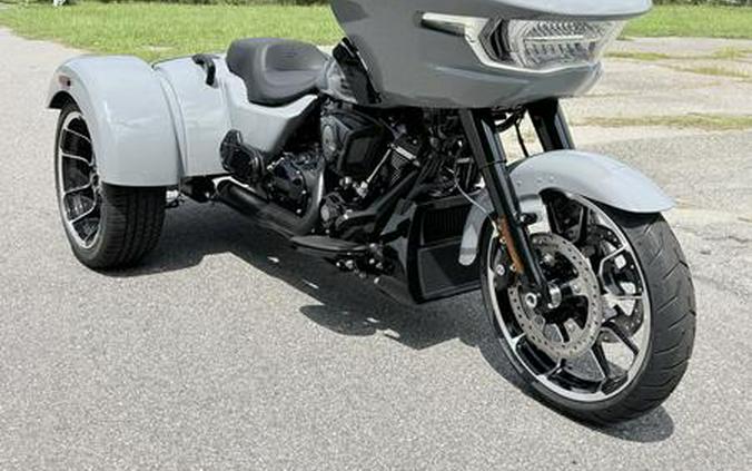 2026 Harley-Davidson® FLTRT - Road Glide® 3
