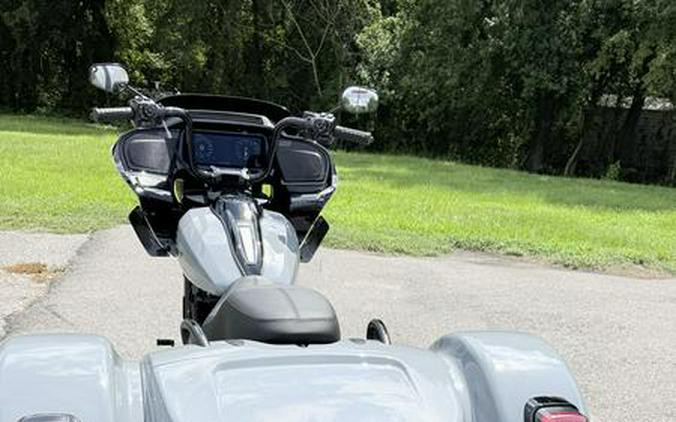 2026 Harley-Davidson® FLTRT - Road Glide® 3