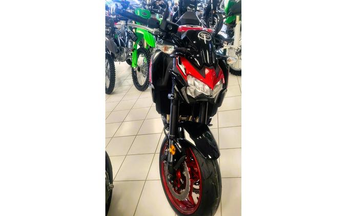 2024 Kawasaki Z900 ABS Candy Persimmon Red/Ebony