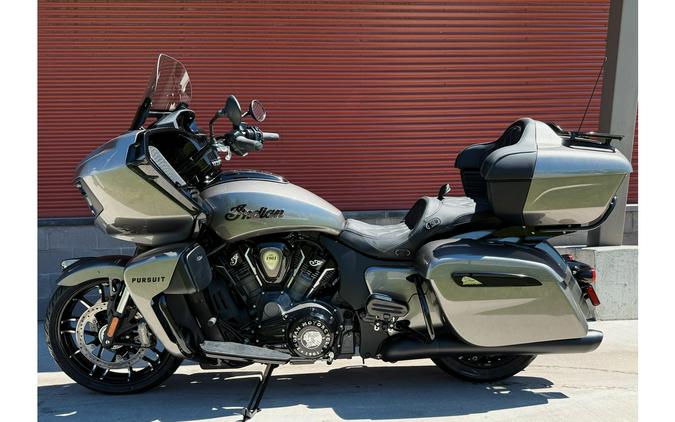 2025 Indian Motorcycle Pursuit Dark Horse