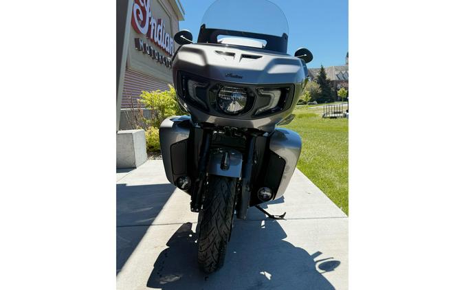 2025 Indian Motorcycle Pursuit Dark Horse