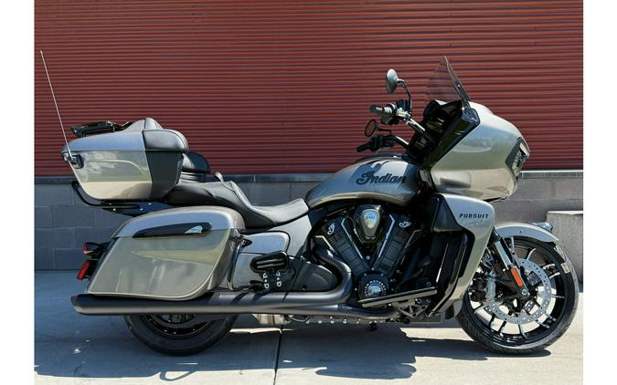 2025 Indian Motorcycle Pursuit Dark Horse