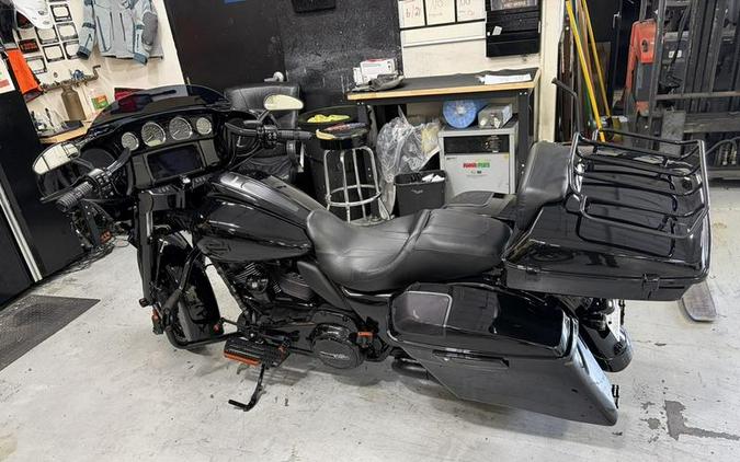 2021 Harley-Davidson® FLHXS - Street Glide® Special