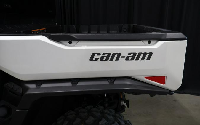 2026 Can-Am Defender Limited HD11