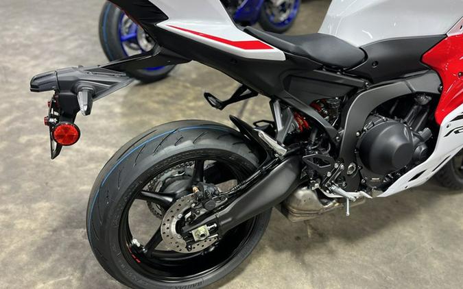 2025 Yamaha YZF R9