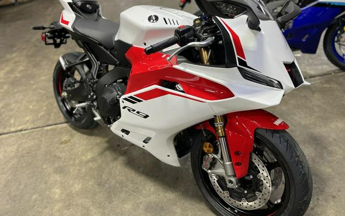 2025 Yamaha YZF R9