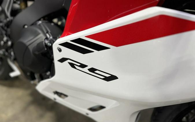 2025 Yamaha YZF R9