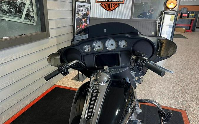 2022 Harley-Davidson® FLHX - Street Glide®