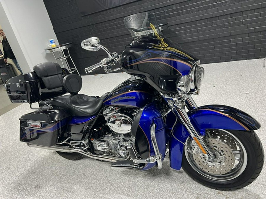 2004 Harley-Davidson FLHTCSE Screamin Eagle Electra Glide