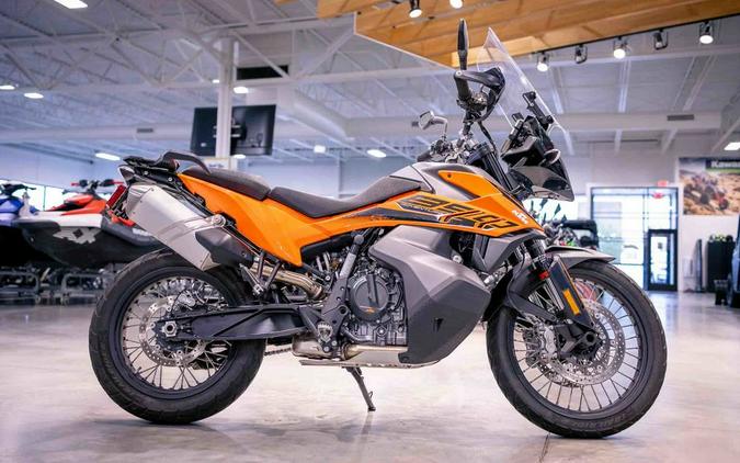 2022 KTM 890 Adventure