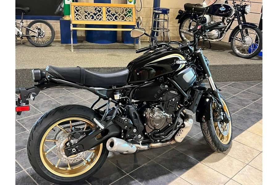 2025 Yamaha XSR700