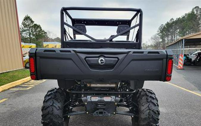 2023 Can-Am Defender DPS HD10