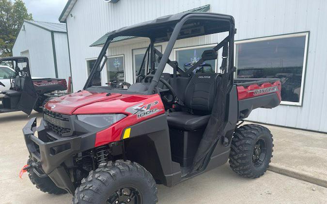 2025 Polaris Industries Ranger XP® 1000 Premium-Sunset Red