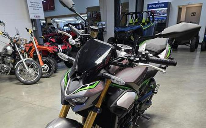 2025 Kawasaki Z900 SE ABS