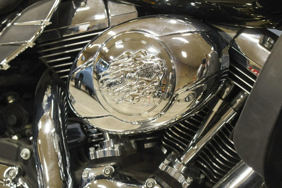 2013 Harley-Davidson® FLHTK - Electra Glide® Ultra Limited