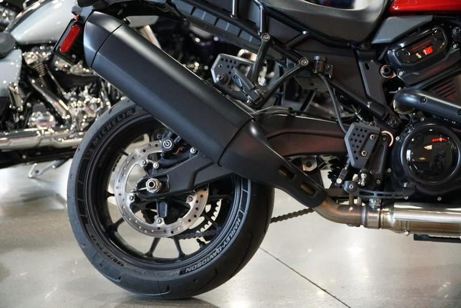 2025 Harley-Davidson® RA1250ST - Pan America® 1250 ST