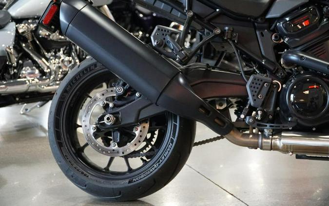 2025 Harley-Davidson® RA1250ST - Pan America® 1250 ST