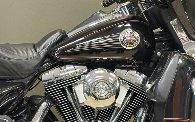 2002 Harley-Davidson® FLHTCU