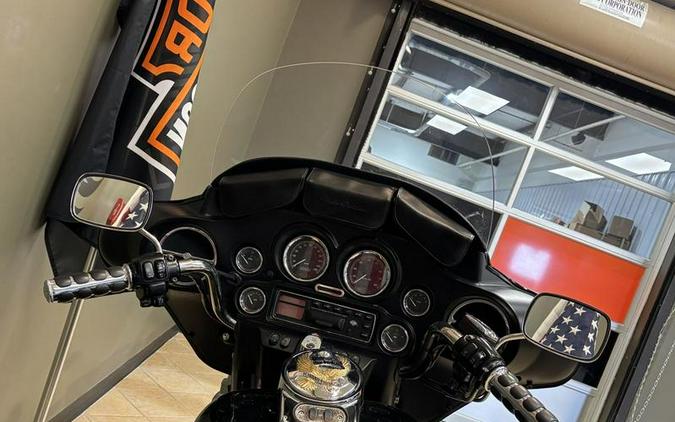 2002 Harley-Davidson® FLHTCU