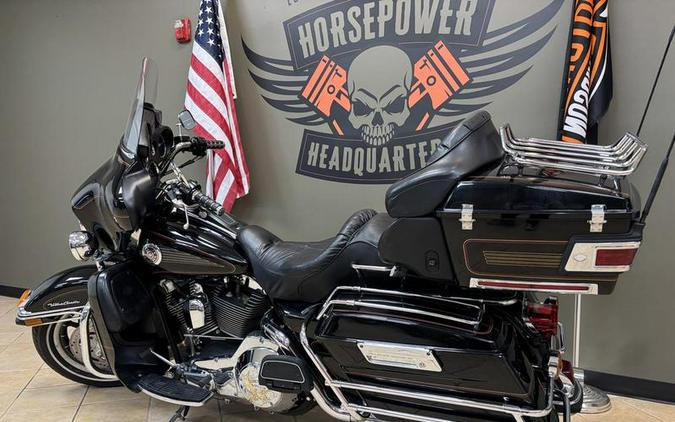 2002 Harley-Davidson® FLHTCU