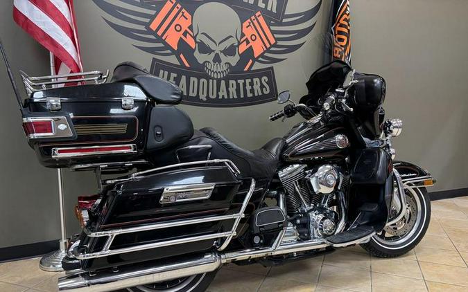 2002 Harley-Davidson® FLHTCU