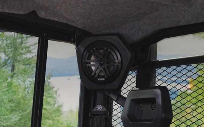 2026 CAN-AM DEFENDER MAX LIMITED CAB HD11