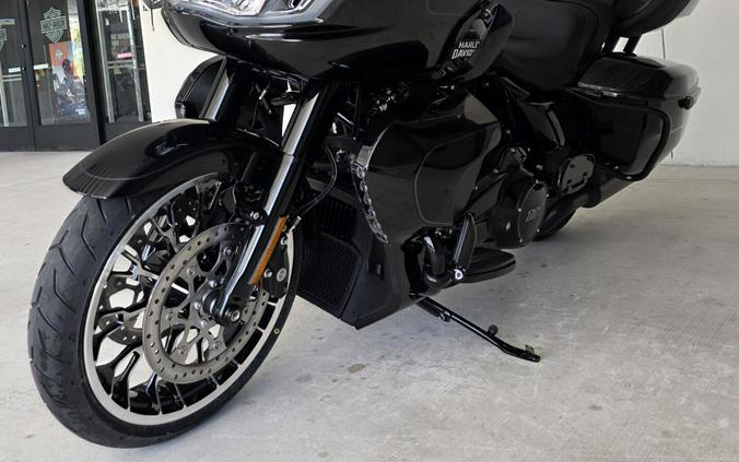 2026 Harley-Davidson® Road Glide Limited Vivid Black Black Trim