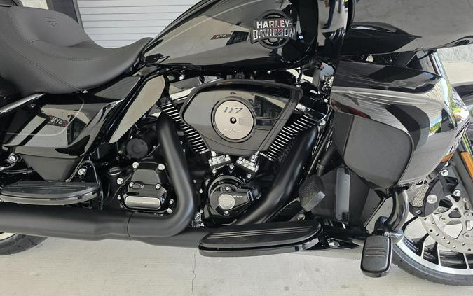 2026 Harley-Davidson® Road Glide Limited Vivid Black Black Trim