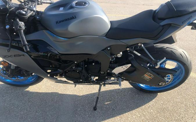 2026 Kawasaki NINJA ZX-6R ABS