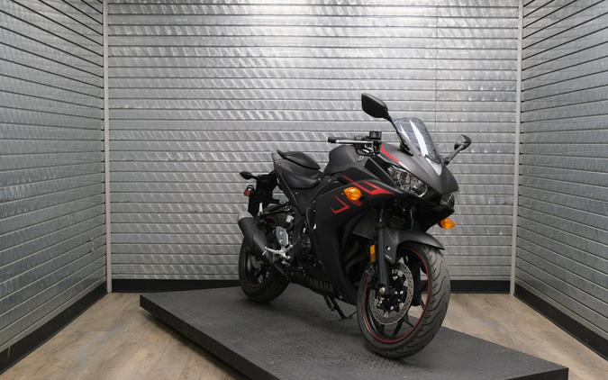 2017 YAMAHA YZF-R3 ABS