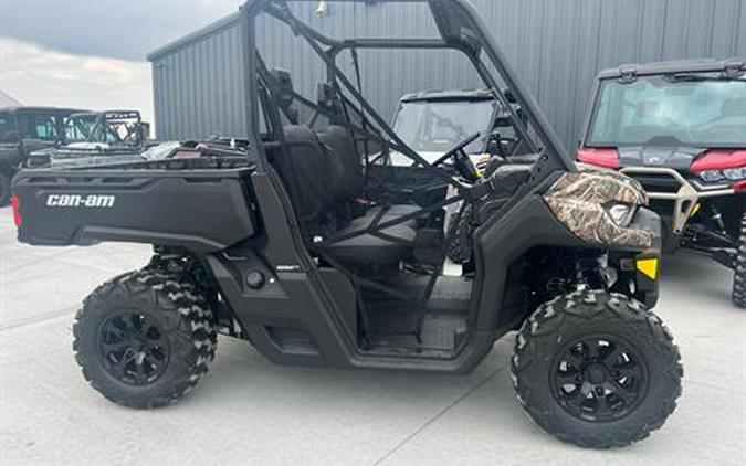 2024 Can-Am Defender DPS HD9