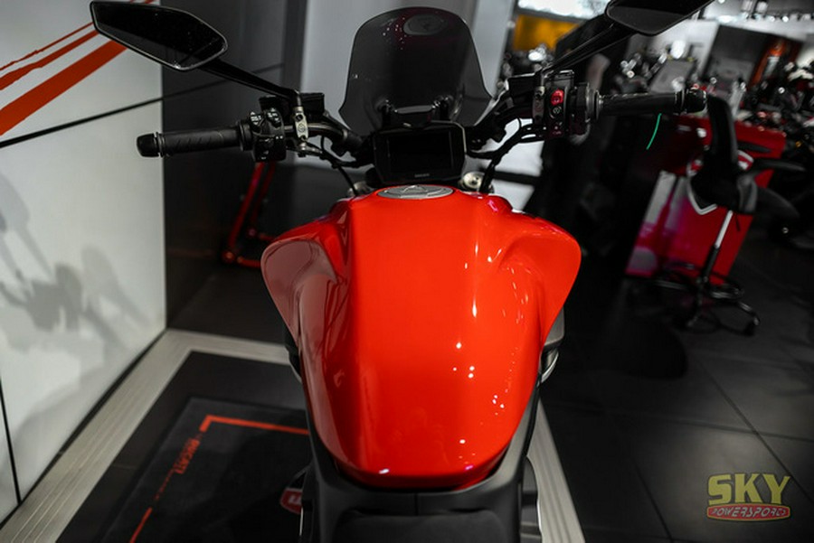 2023 Ducati Diavel V4 Ducati Red