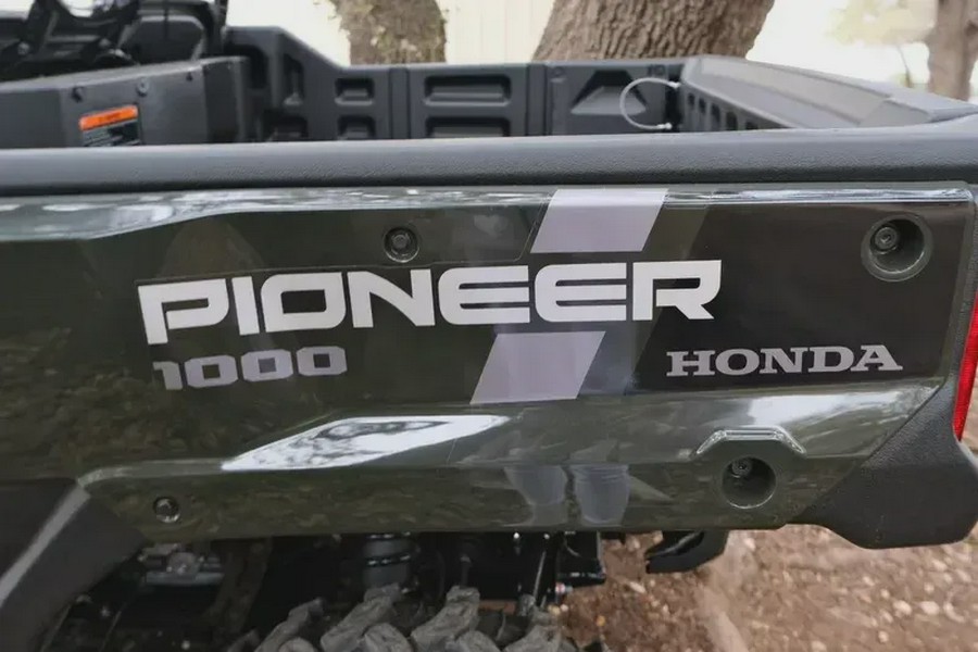 New 2025 HONDA PIONEER 10006 DELUXE CREW