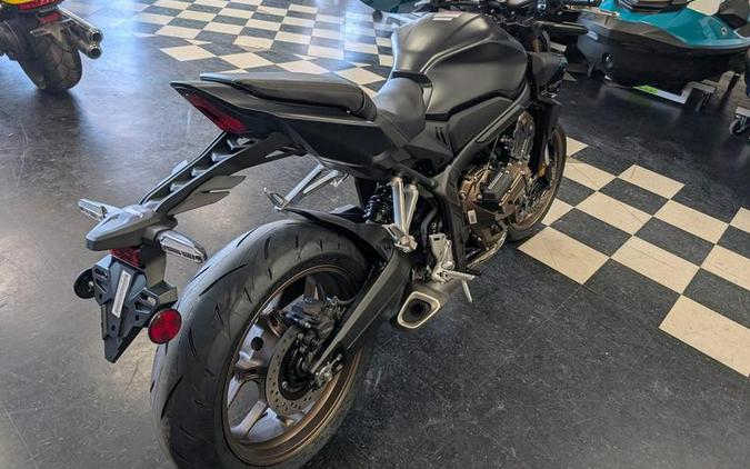 2026 Honda® CB650R E-Clutch