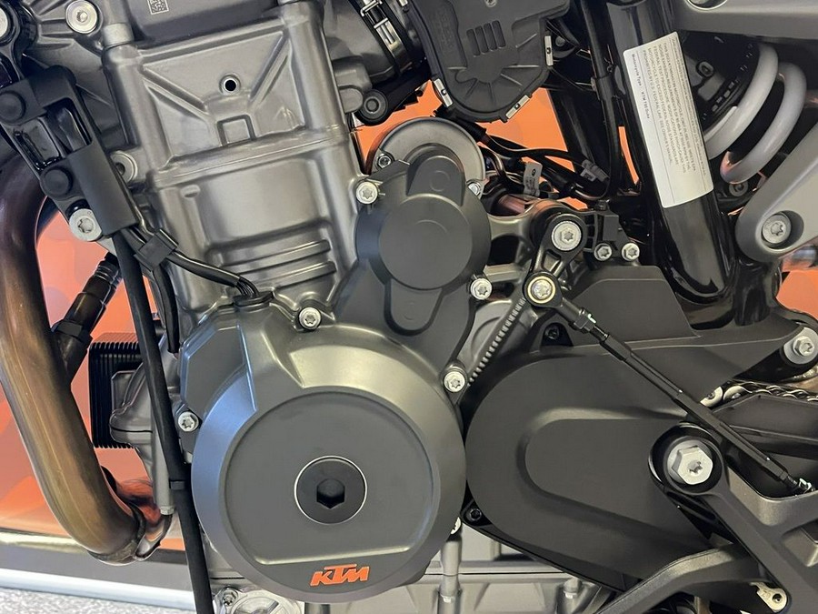 2024 KTM 790 Duke