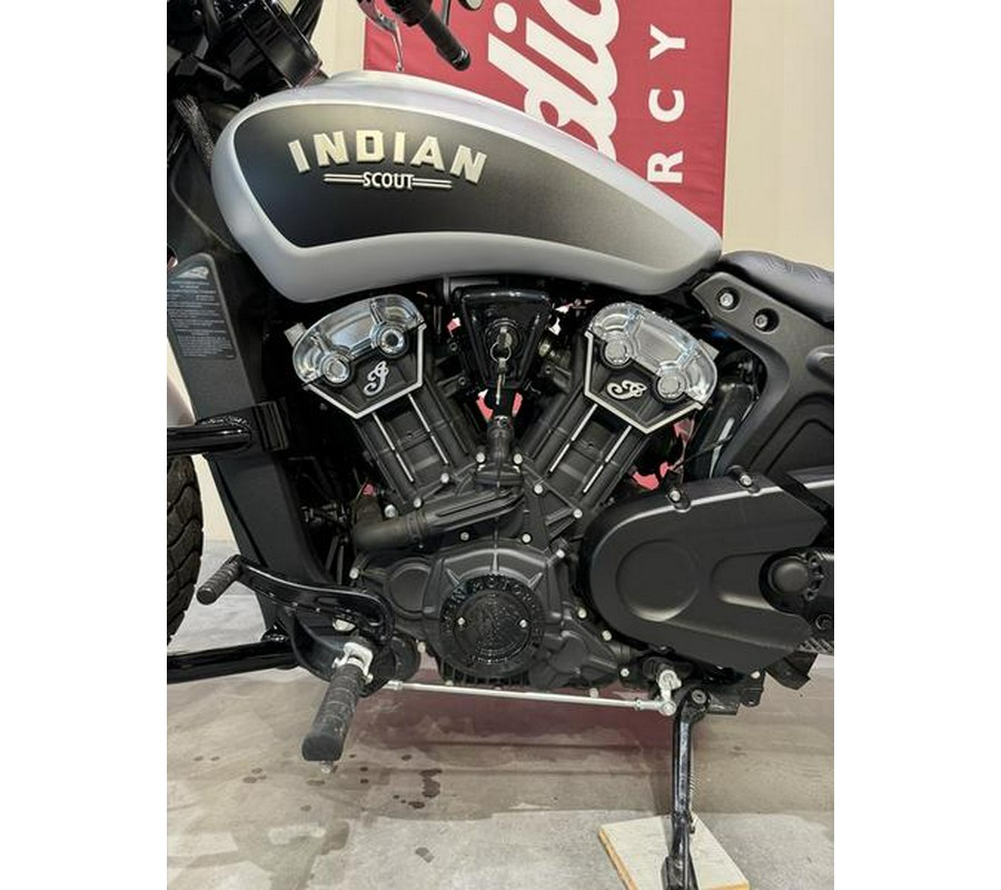 2018 Indian Motorcycle® Scout® Bobber Star Silver Smoke