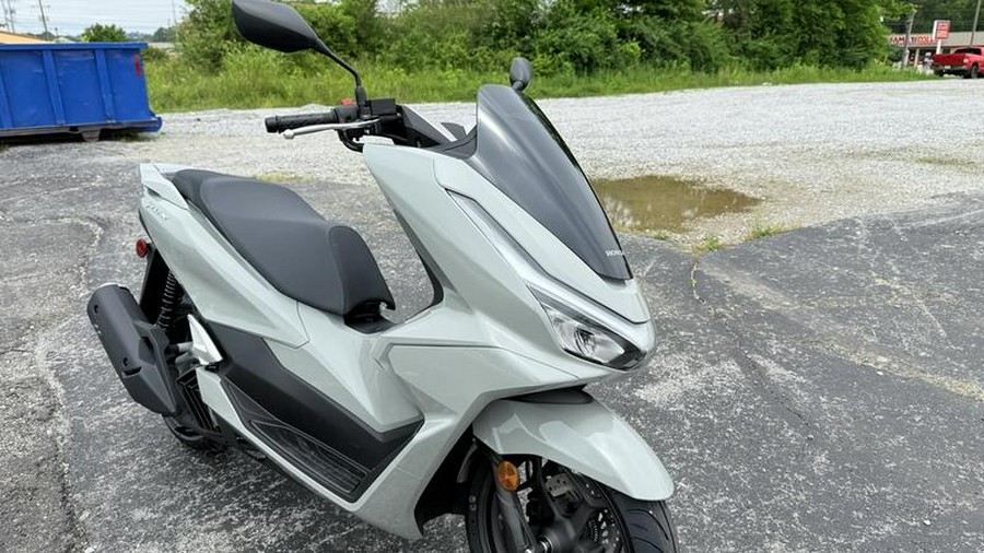 2025 Honda® PCX