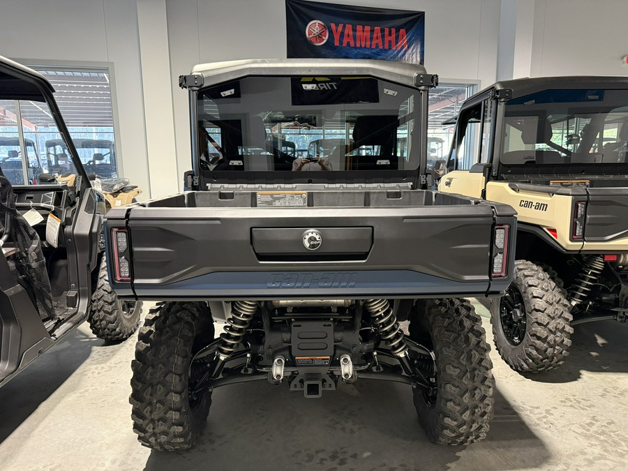 2026 Can-Am Defender Limited HD11