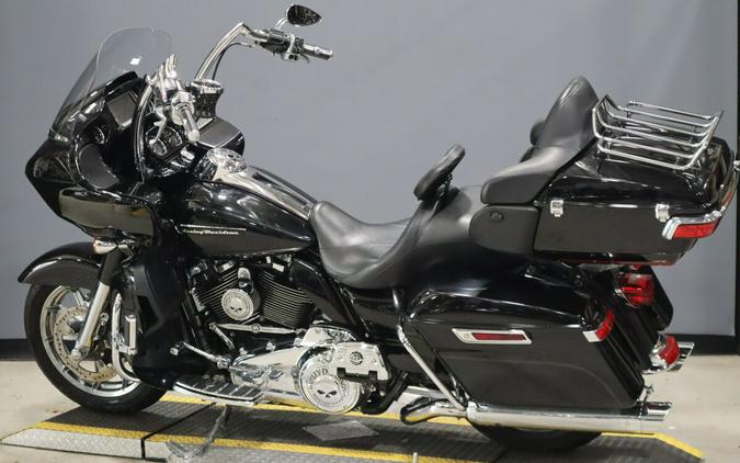 2018 Harley-Davidson® Road Glide® Ultra FLTRU