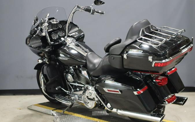 2018 Harley-Davidson® Road Glide® Ultra FLTRU