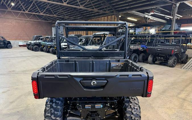 2026 Can-Am Defender DPS HD7