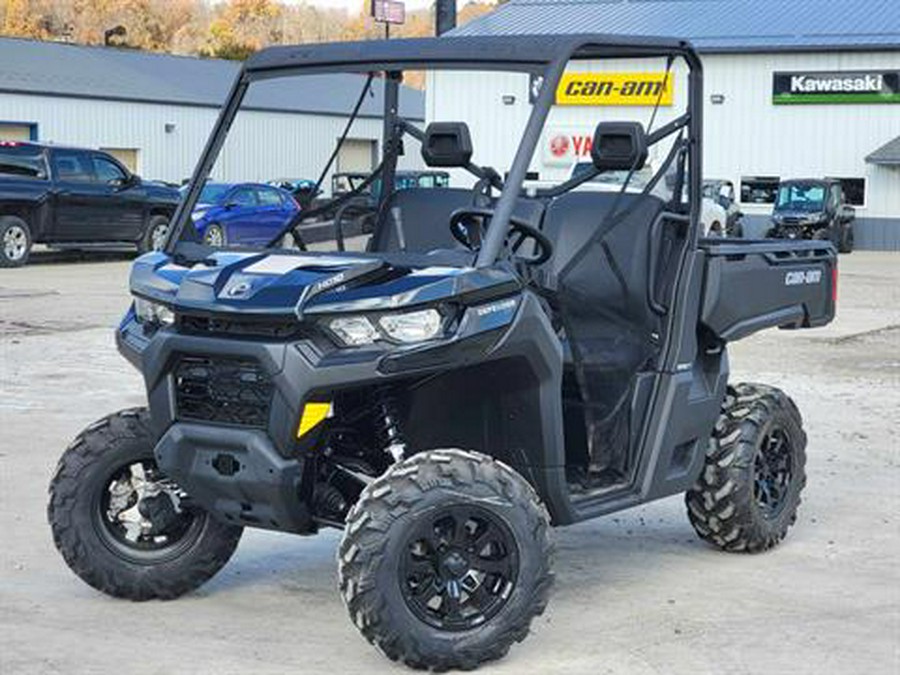 2024 Can-Am Defender DPS HD10