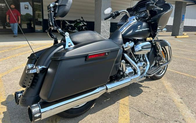 2018 Harley-Davidson® Road Glide® [FLTRX]